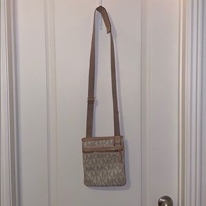 Cross chest Michael Kors purse